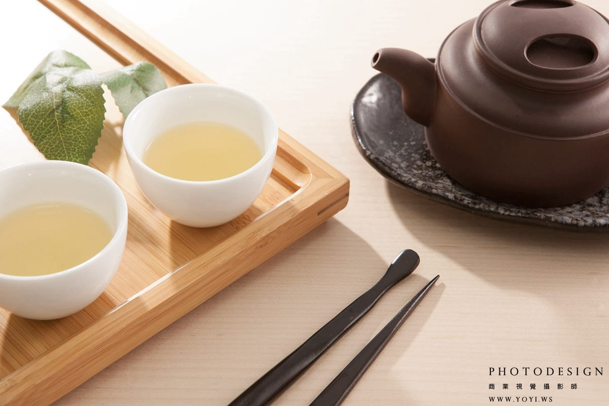茶葉品牌廣告圖庫，提供客製化商業攝影服務，提升阿榮伯品牌形象。