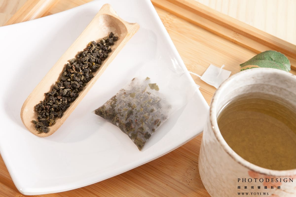 阿榮伯茶葉廣告圖：專業修色後的高對比度與飽和度效果。