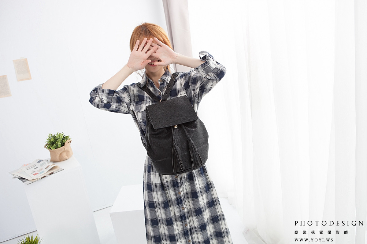 女裝電商攝影 - 針織上衣與寬褲的極簡風格，適用網店主圖