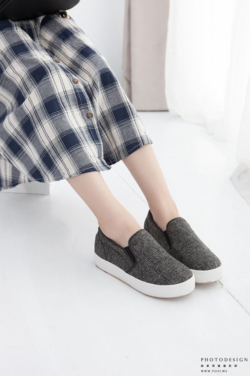 高雄商業攝影 - 簡約風外套與內搭的組合，高質感型錄