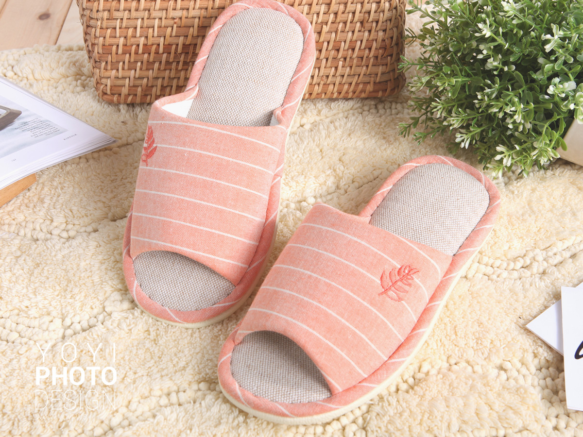 家居拖鞋攝影｜繽紛點點卡通造型家居拖鞋情境攝影｜ 17