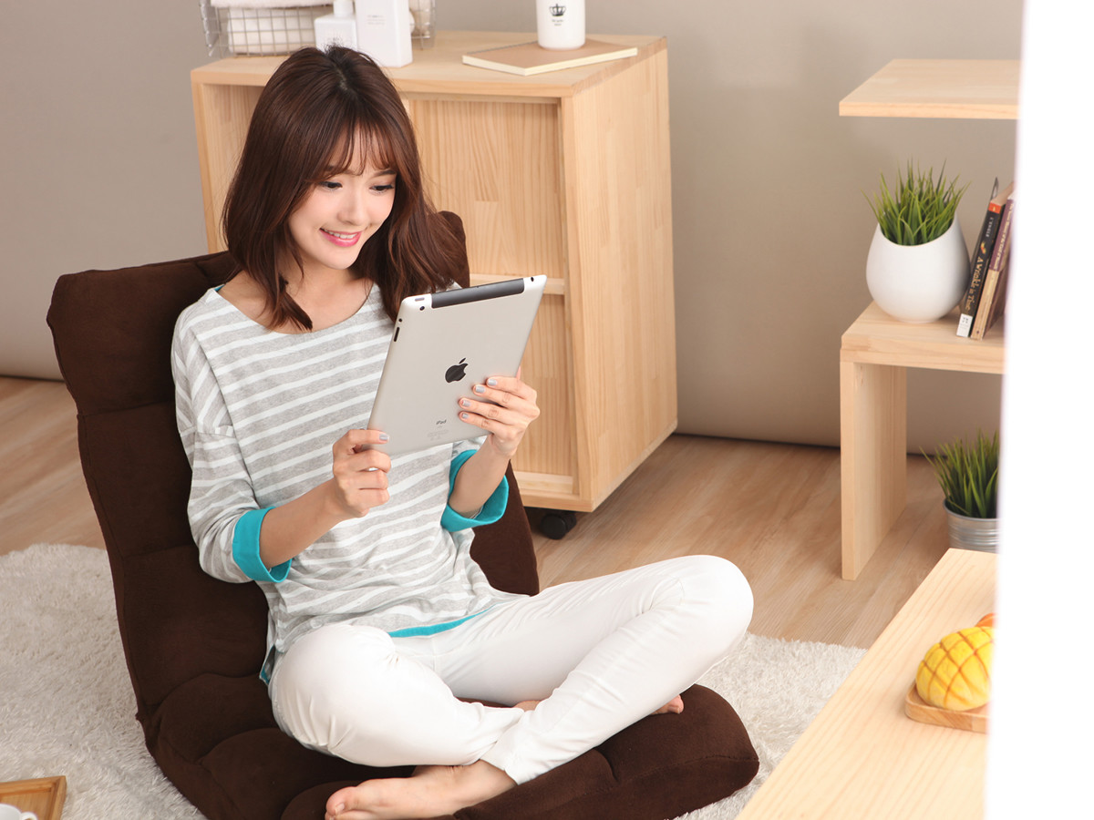 日式坐墊產品攝影 | 簡約和室椅的情境佈光與構圖