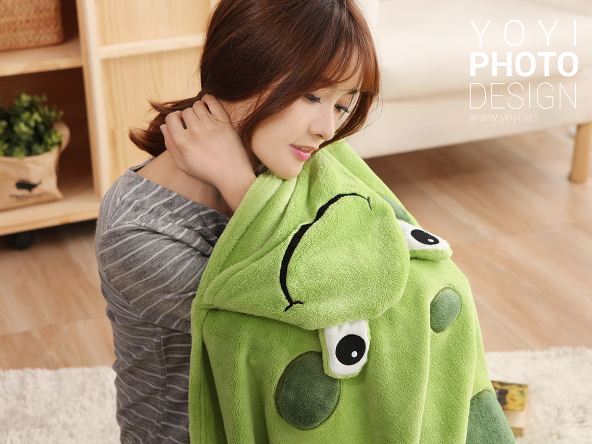 電商商品拍攝 | 淺色系保暖毯質感呈現與專業構圖