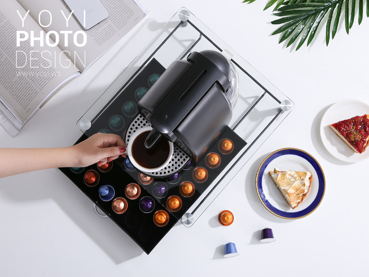 精品展示架攝影範例，適用於產品陳列與網站圖片，專業光影設計。