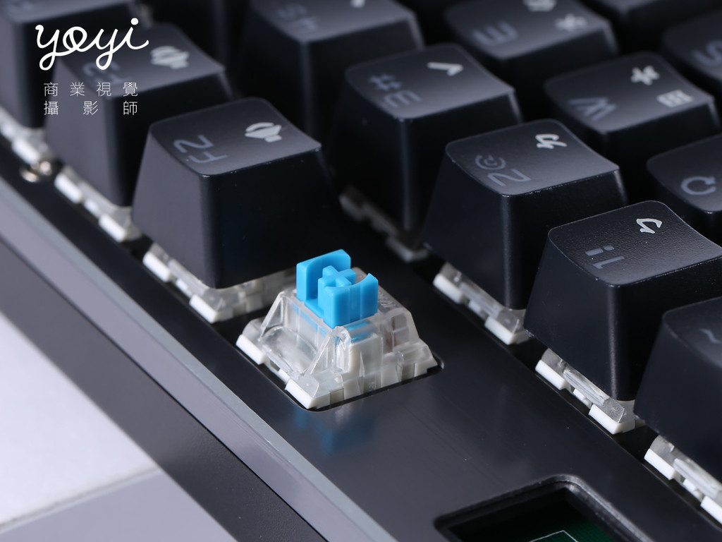 炫光有線電競鍵盤攝影 15