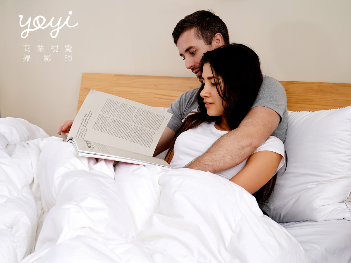 寢具商品攝影｜高品質純白羽絨被、床包組與極簡居家風格攝影 3