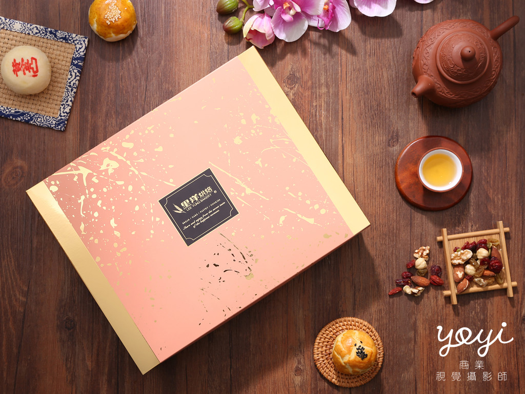 美食商品攝影｜傳統綠豆椪、中秋月餅禮盒與精緻糕點切面特寫攝影 7