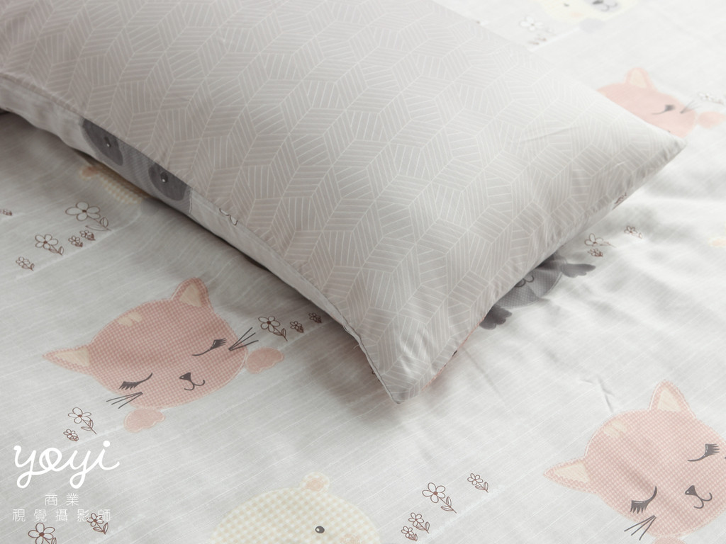 寢具商品攝影｜清爽色系印花床包組與自然採光居家風格攝影 51