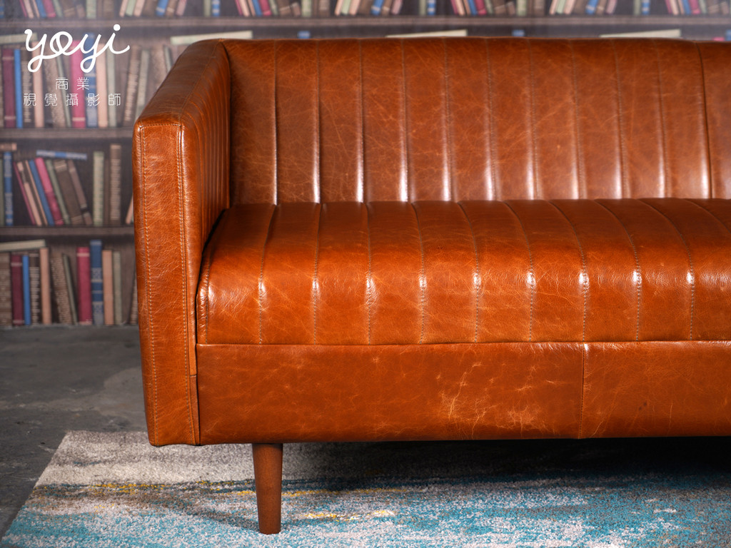 家具商品攝影｜純真年代經典紅色拉扣沙發與英式復古風格攝影 31