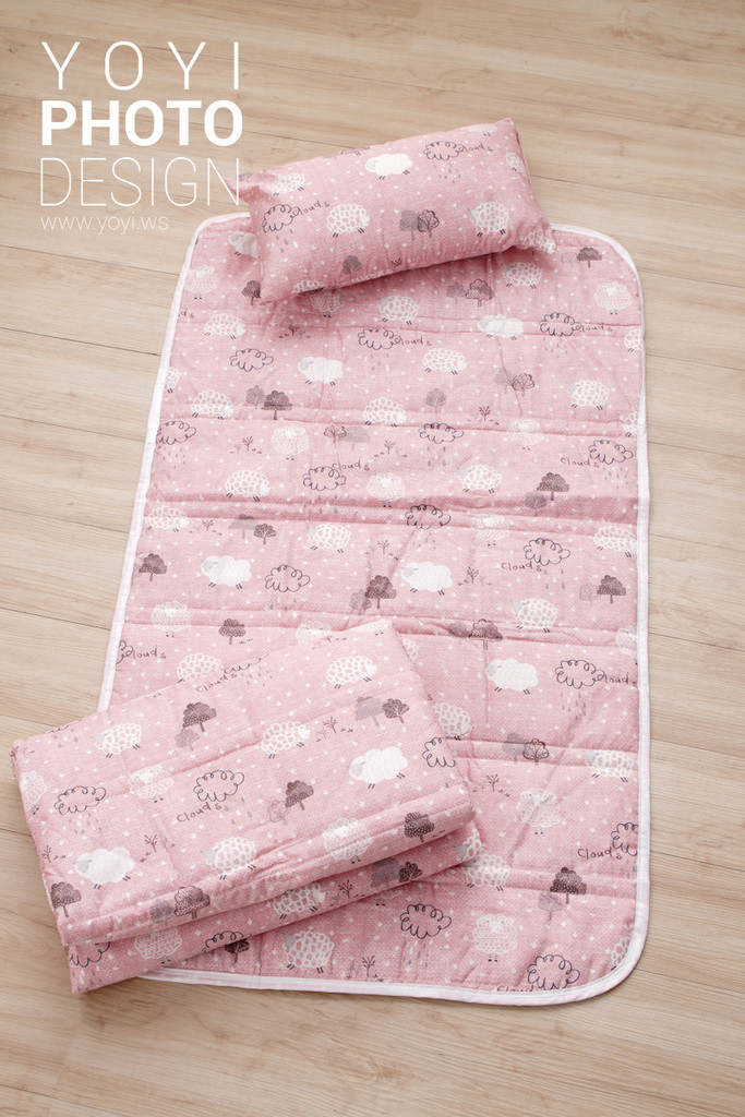 兒童寢具攝影｜粉紅童趣花卉圖騰涼被兒童熟睡情境攝影 17