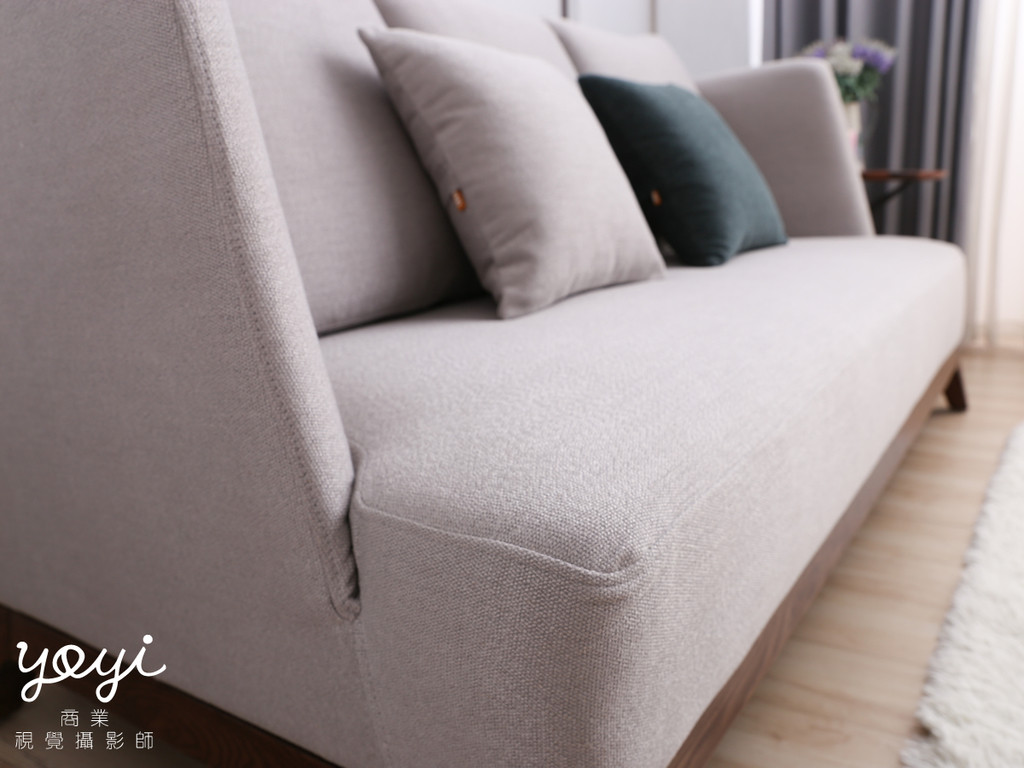 家具商品攝影｜現代風鮮紅 L 型布沙發與客廳空間美學攝影 27