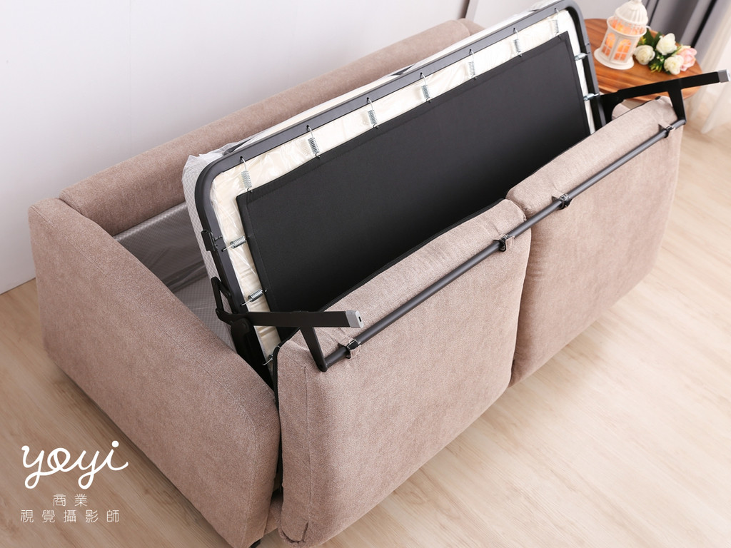 家具商品攝影｜現代風鮮紅 L 型布沙發與客廳空間美學攝影 39