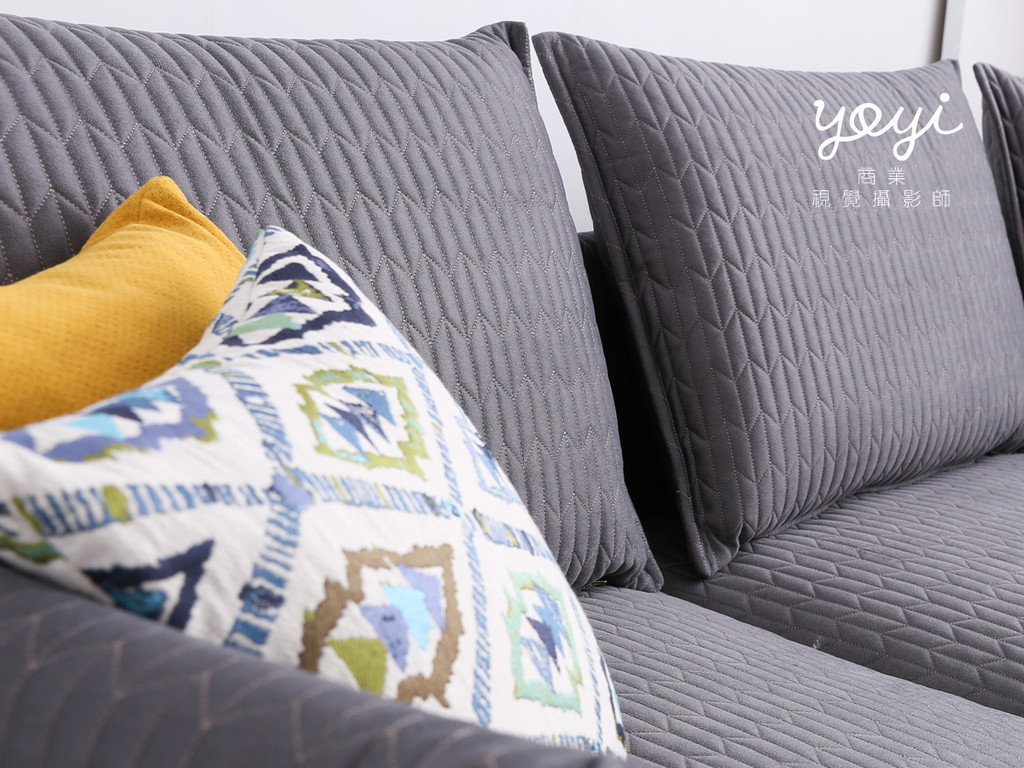 家具商品攝影｜現代風鮮紅 L 型布沙發與客廳空間美學攝影 97