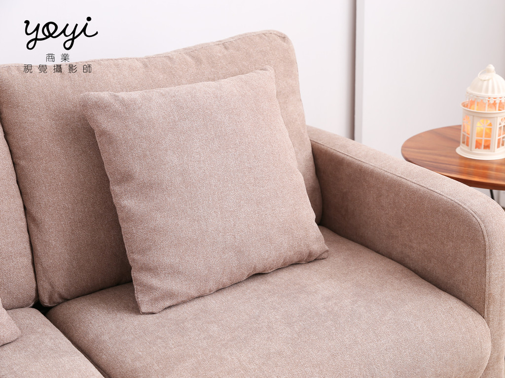 家具商品攝影｜現代風鮮紅 L 型布沙發與客廳空間美學攝影 103