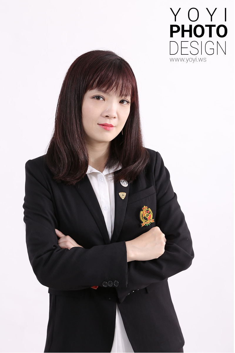 企業團隊形象合照，展現公司部門專業度