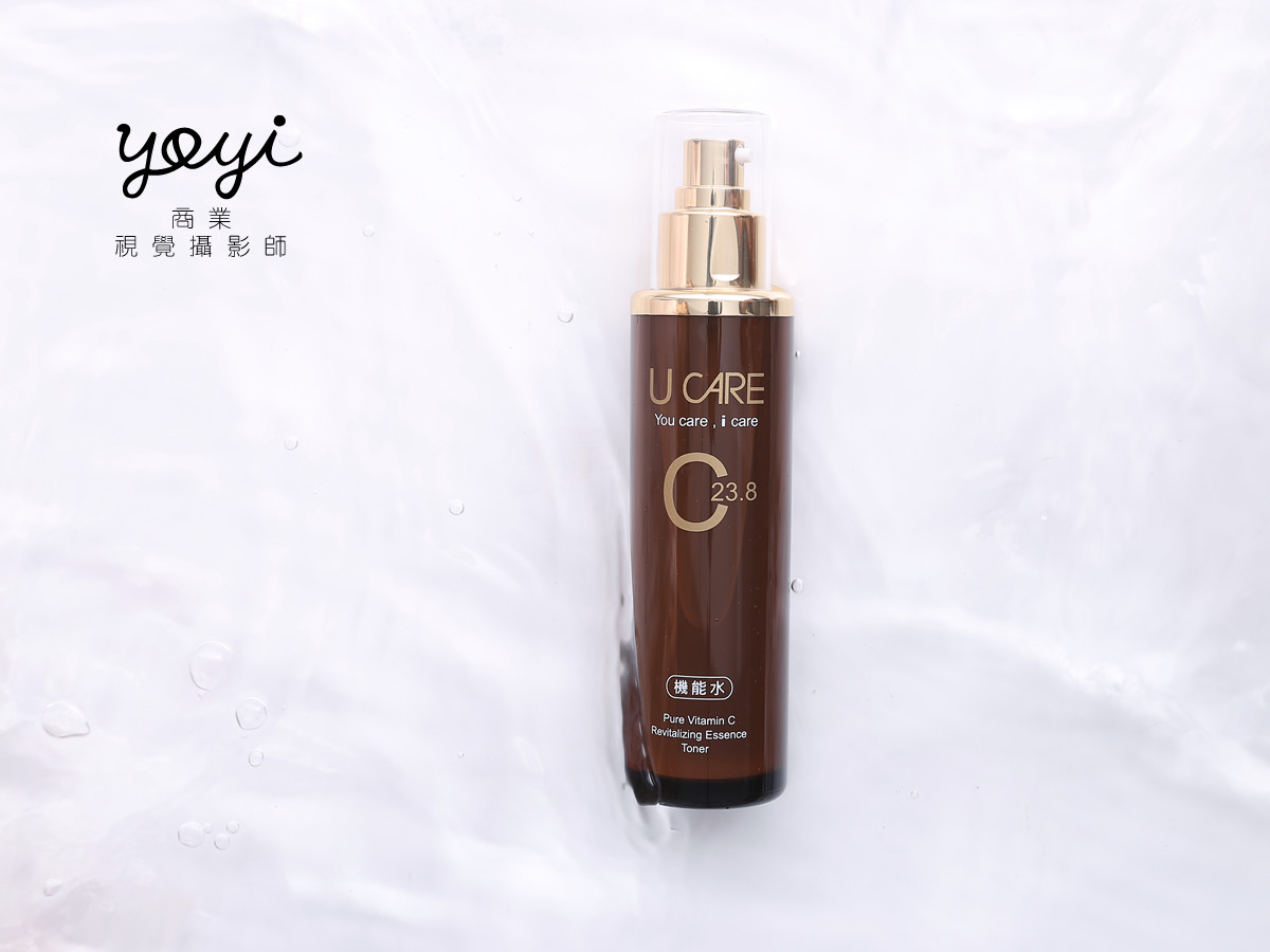 美妝保養品攝影｜質感棕色精華液瓶身與簡約美感特寫攝影 1