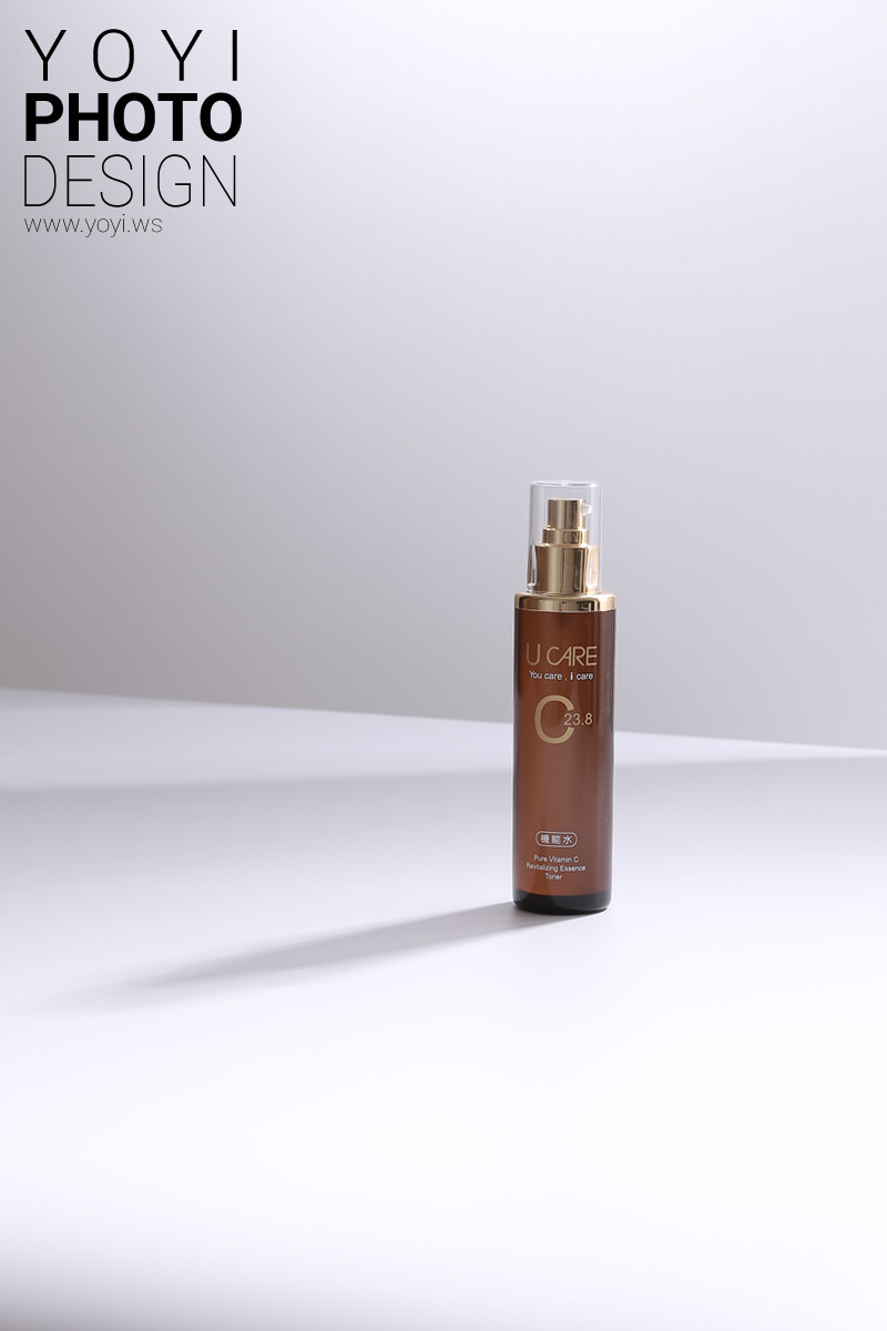 美妝保養品攝影｜質感棕色精華液瓶身與簡約美感特寫攝影 3