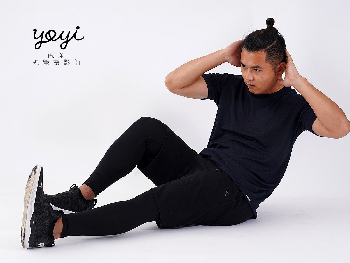 服飾攝影｜機能性石墨烯 T-shirt 與男女休閒服飾模特兒情境攝影 31