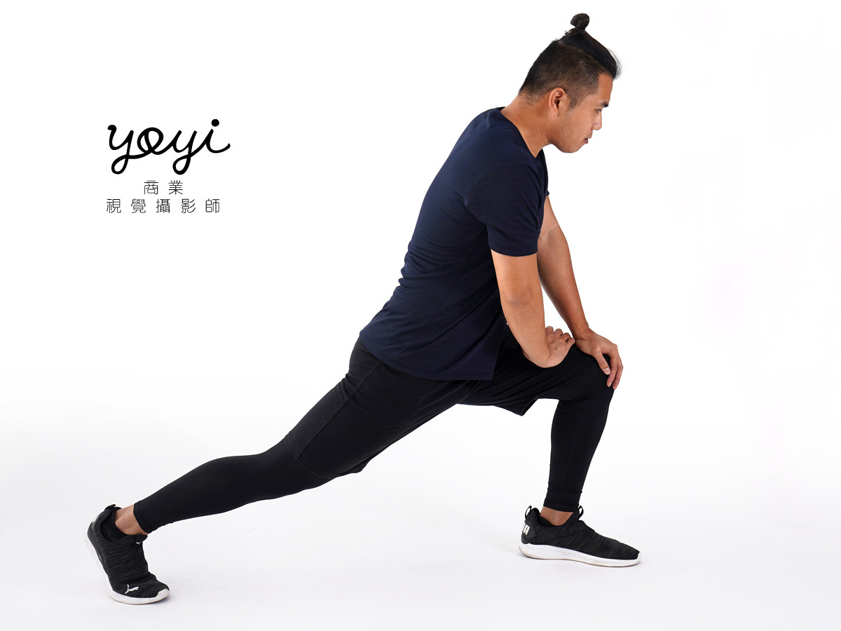 服飾攝影｜機能性石墨烯 T-shirt 與男女休閒服飾模特兒情境攝影 57