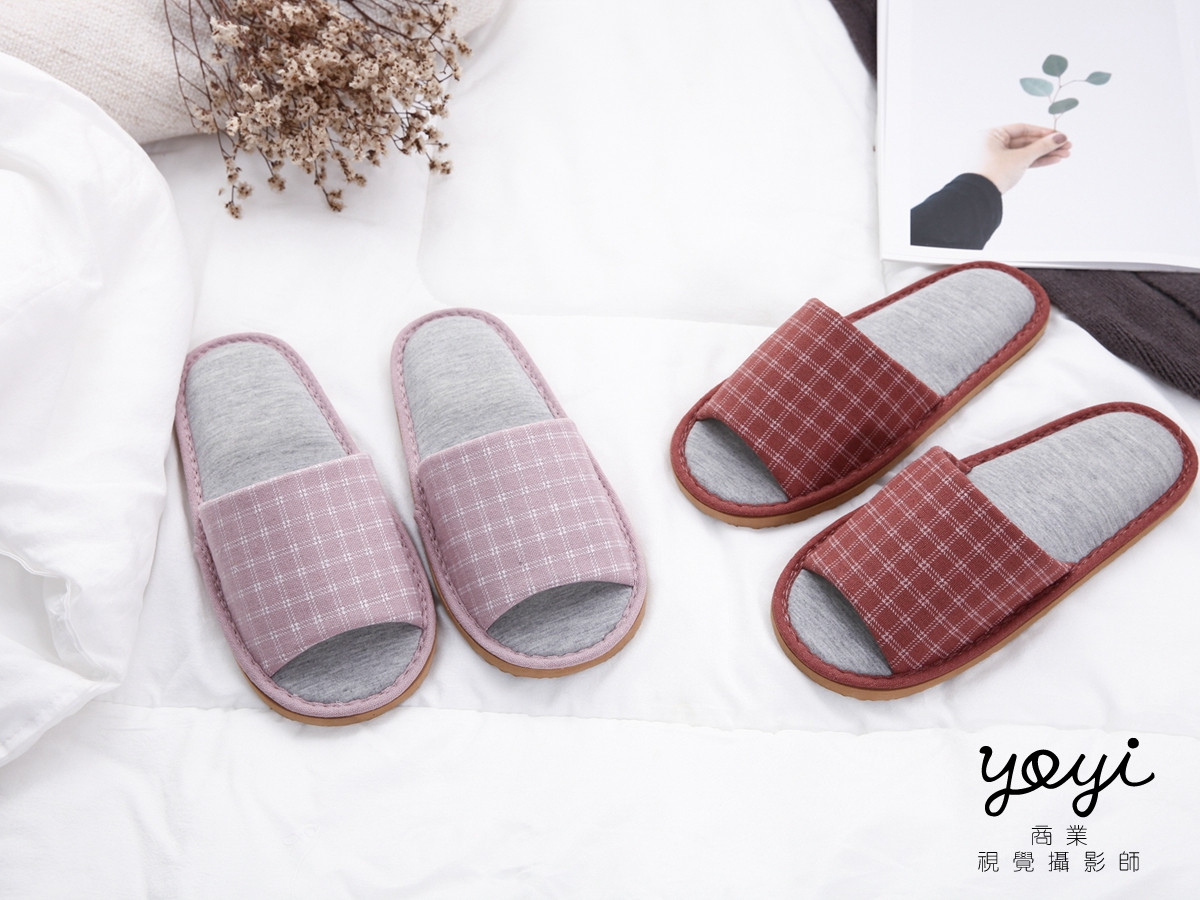 室內鞋履攝影｜灰系格子與格紋質感室內拖鞋攝影｜太松 35