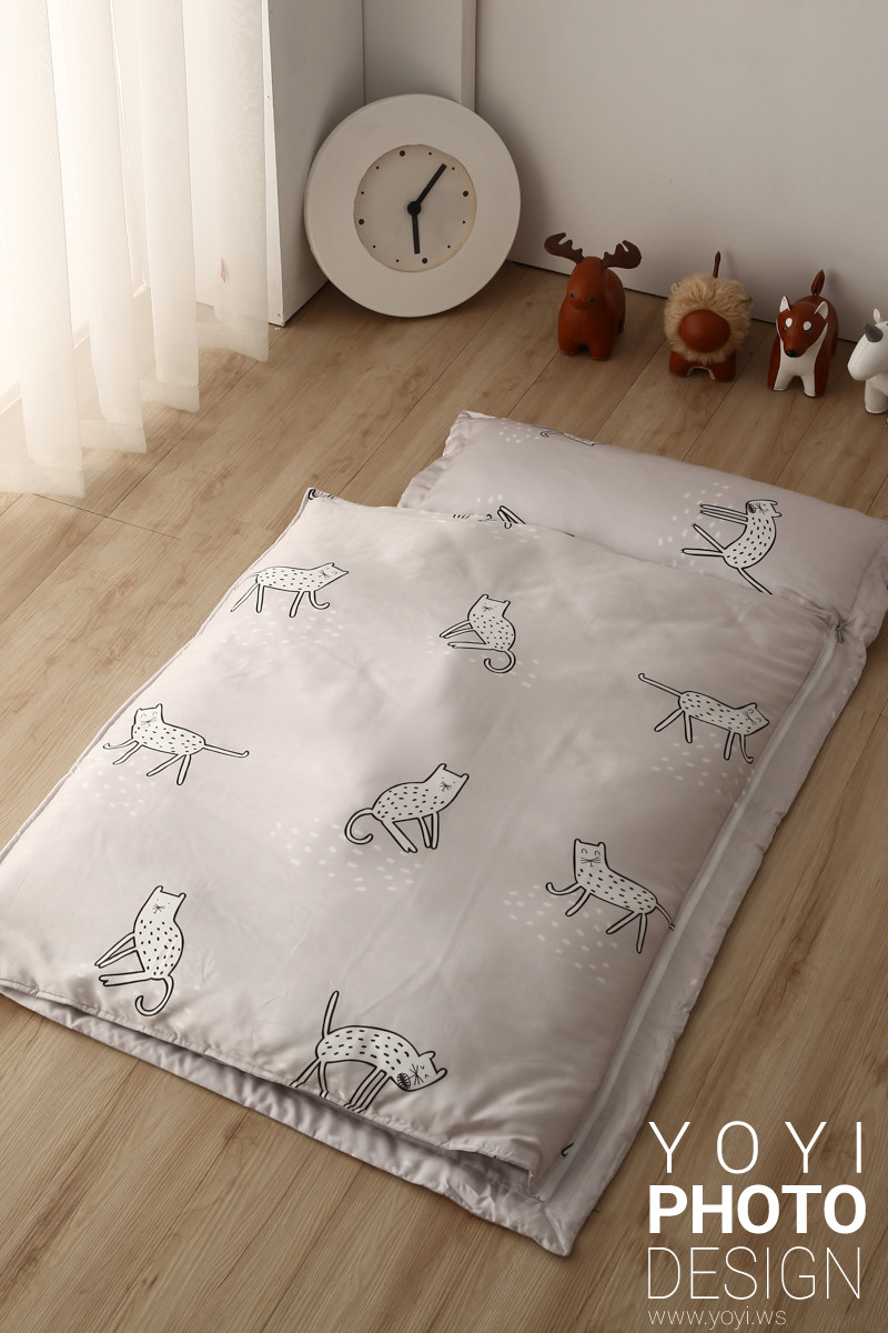 寢具商品攝影｜白藍配色簡約風格雙人床包組居家情境攝影 105