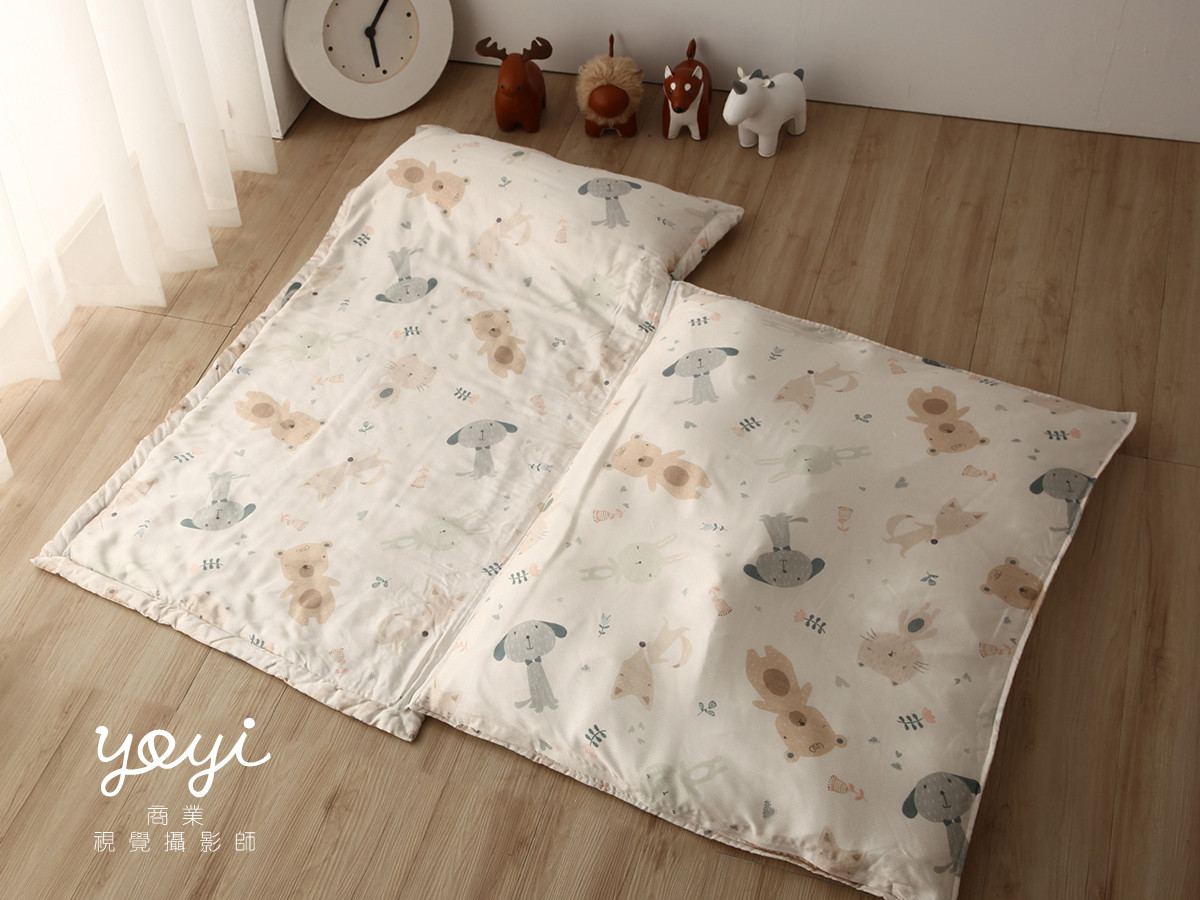 寢具商品攝影｜白藍配色簡約風格雙人床包組居家情境攝影 111