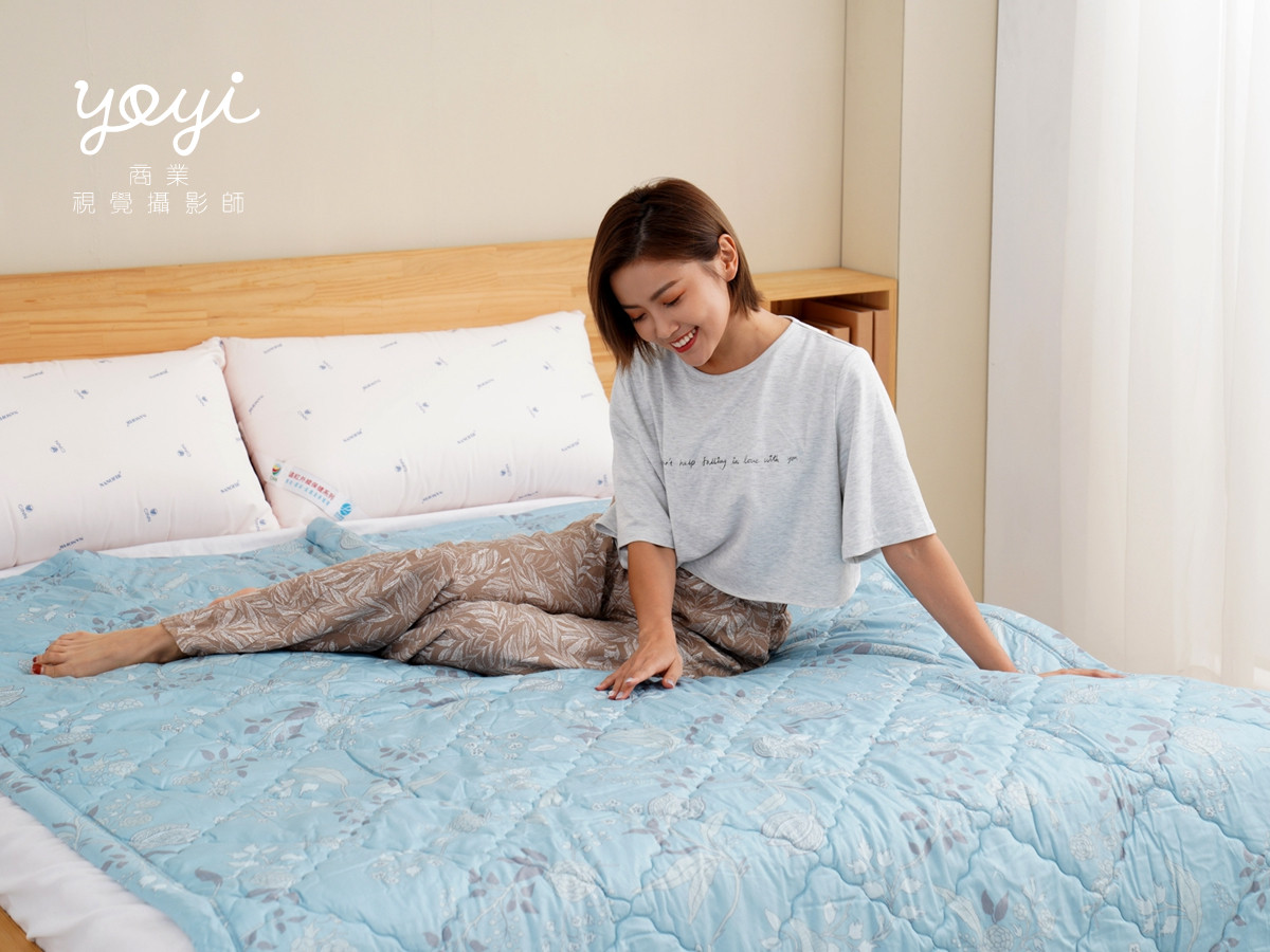 寢具商品攝影｜藍色花卉圖騰床包組居家風格攝影｜上宜卓螢 5