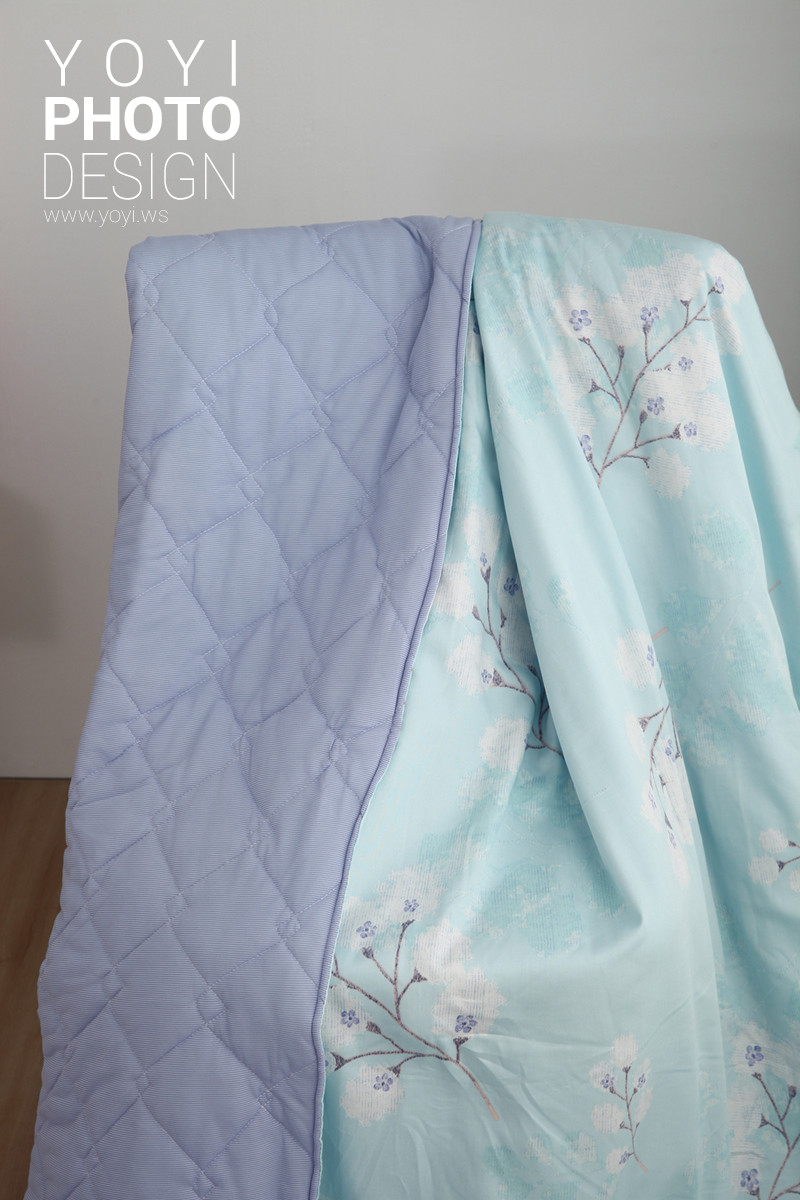 寢具商品攝影｜藍色系質感涼被與居家生活風格攝影｜八驪創品 1