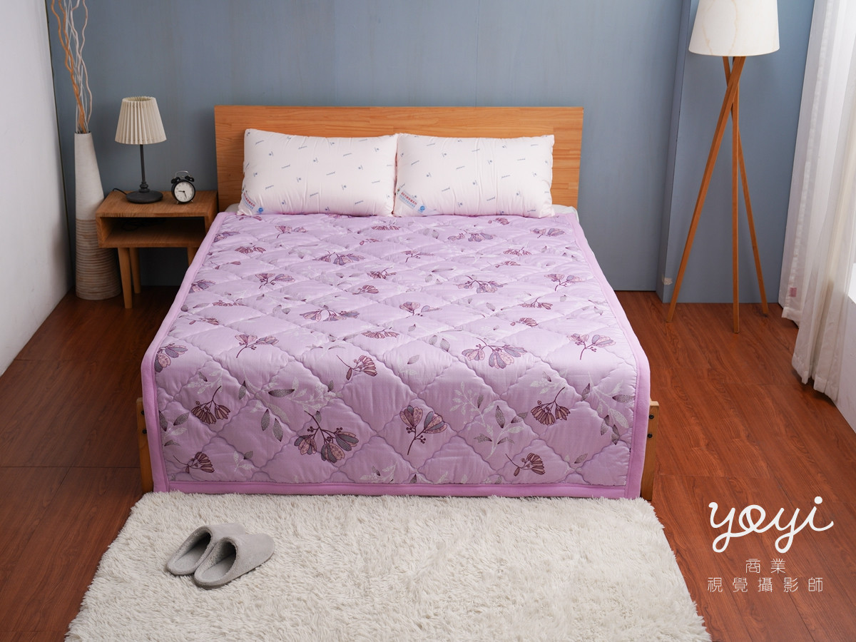 寢具商品攝影｜紫色調質感涼被與舒適居家臥室情境攝影 15
