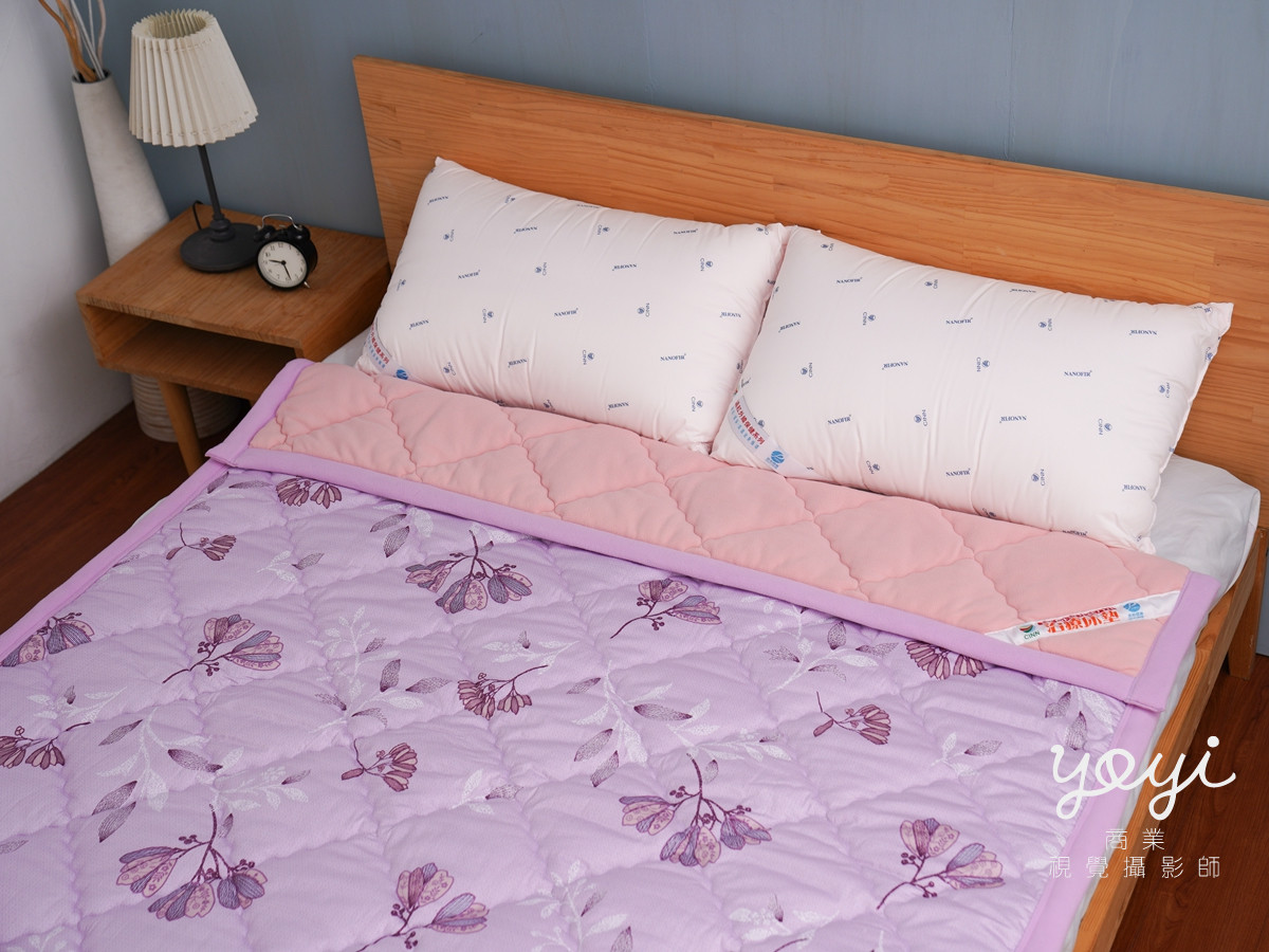寢具商品攝影｜紫色調質感涼被與舒適居家臥室情境攝影 21