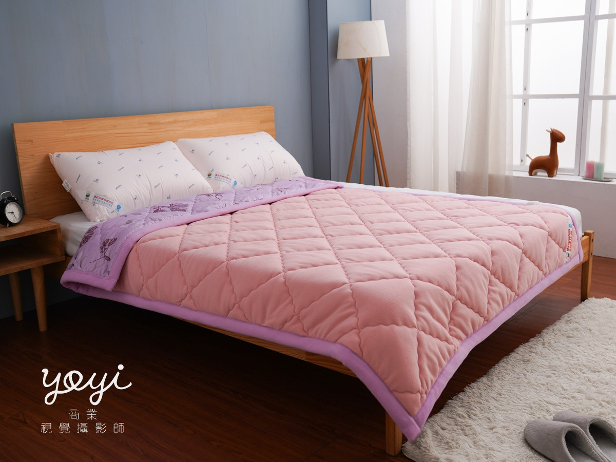 寢具商品攝影｜紫色調質感涼被與舒適居家臥室情境攝影 27