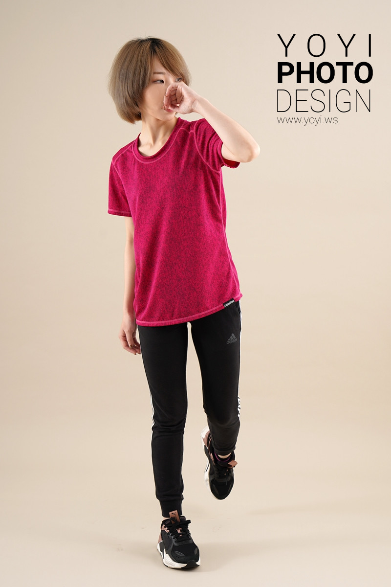 寢具商品攝影｜藍色調居家涼被床包組模特兒放鬆情境攝影 9