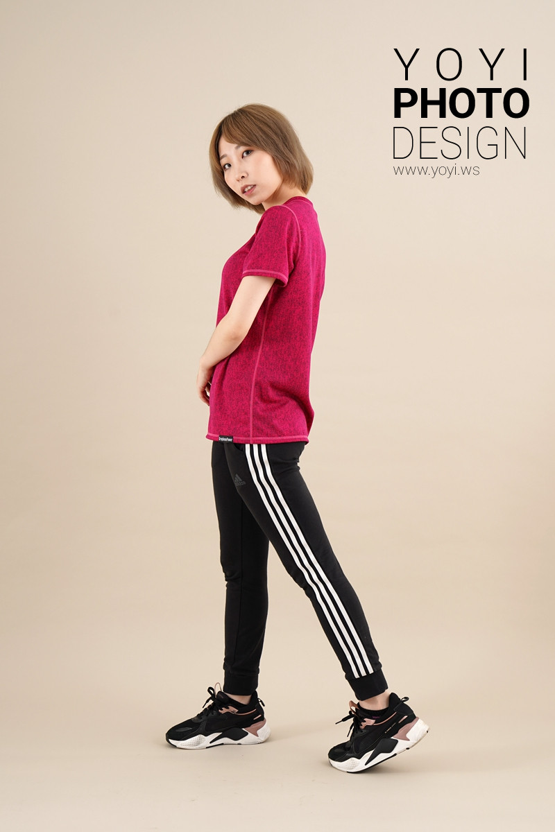 寢具商品攝影｜藍色調居家涼被床包組模特兒放鬆情境攝影 21