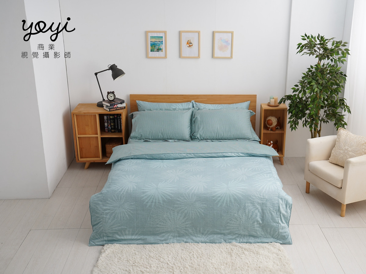 寢具商品攝影｜藍色調居家涼被床包組模特兒放鬆情境攝影 67