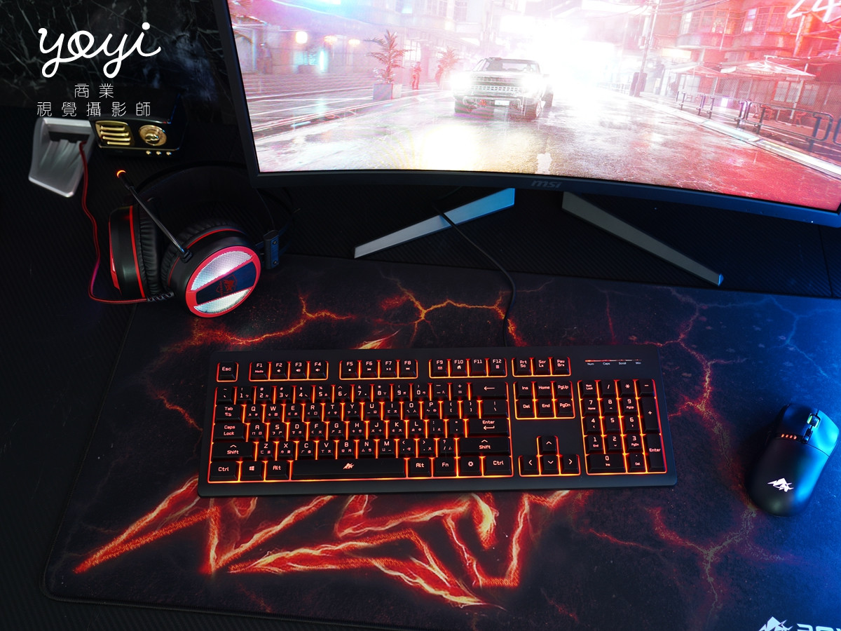 電競椅攝影｜紅黑配色機能電競椅賽博龐克光影攝影家具商品攝影 27