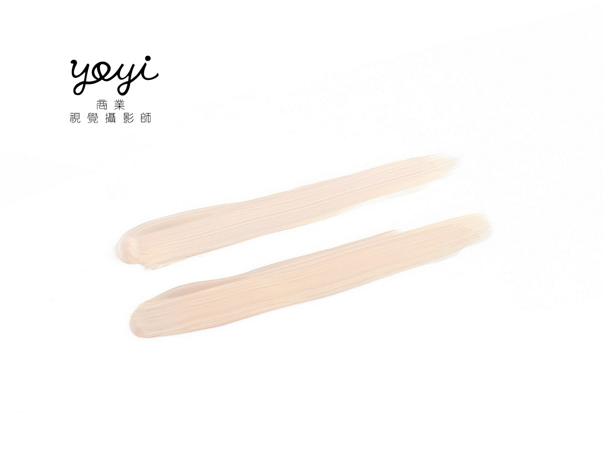 美妝保養品攝影｜銀白質感極簡精華液與護膚產品視覺攝影 15