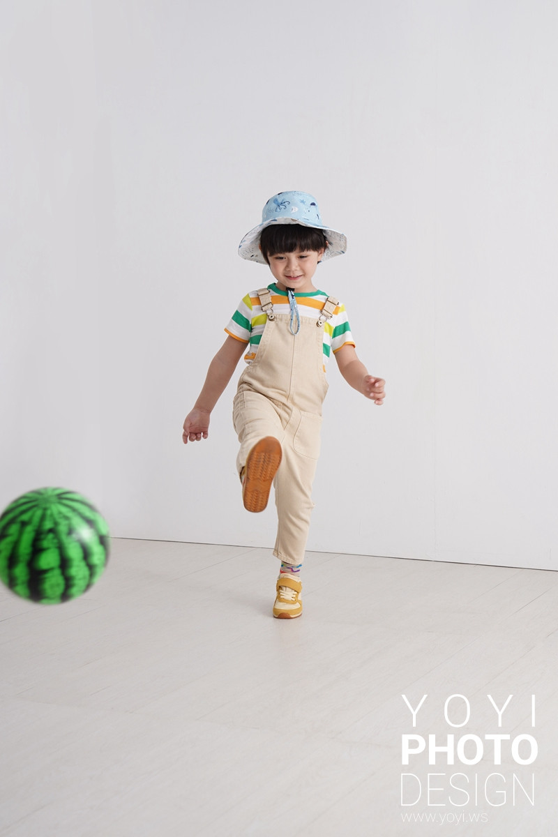 兒童用品攝影｜兒童草帽與編織包包小模特兒實穿情境攝影 3