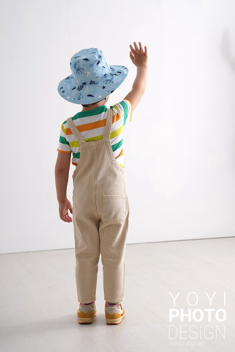 兒童用品攝影｜兒童草帽與編織包包小模特兒實穿情境攝影 7