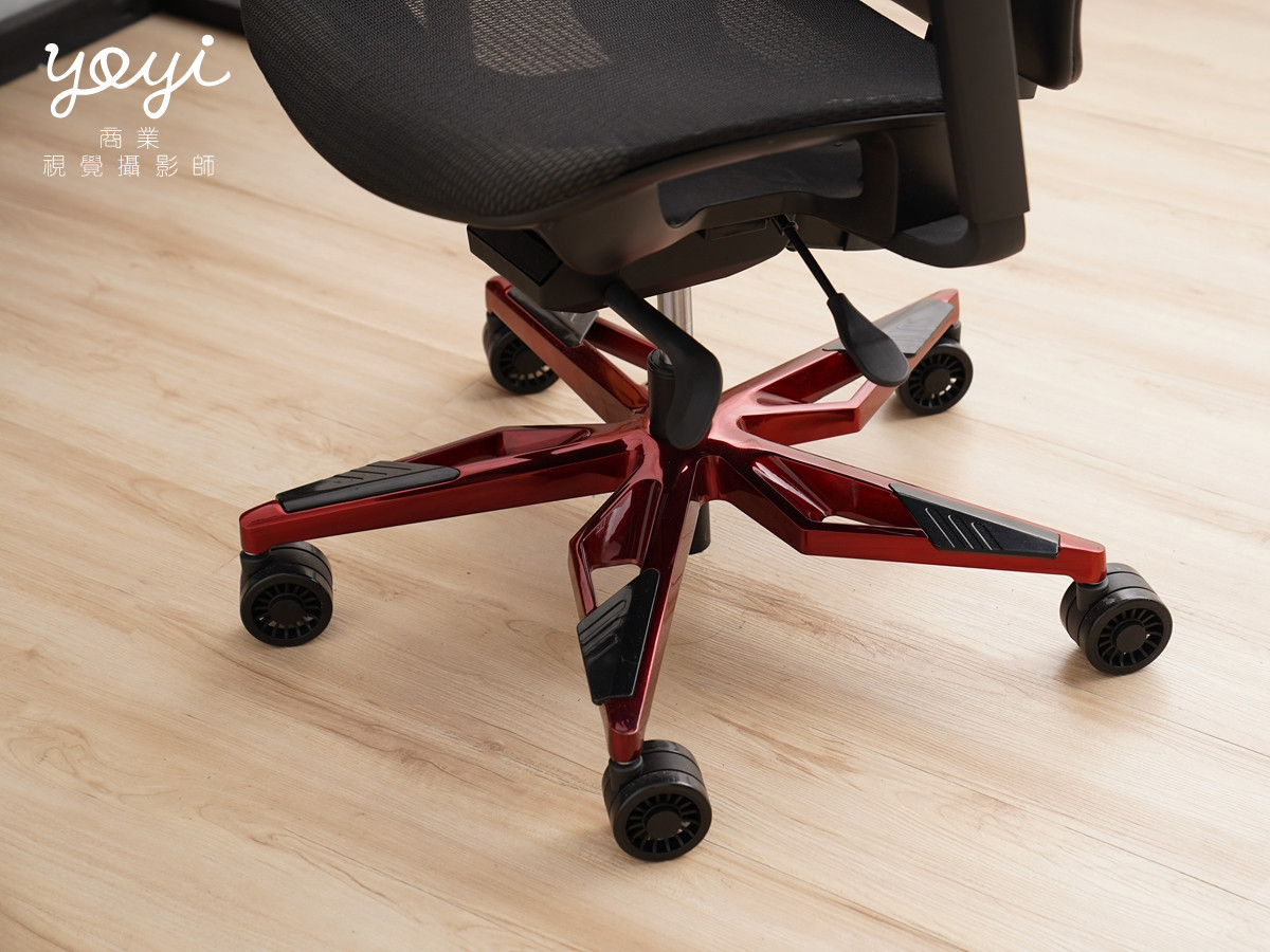 電競椅攝影｜賽博龐克風電競椅與 RGB 霓虹光影情境攝影 9