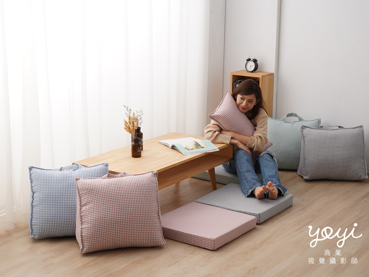 靠枕商品攝影｜居家生活感灰色機能靠枕與抱枕情境攝影 3