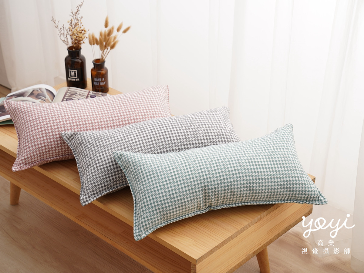 靠枕商品攝影｜居家生活感灰色機能靠枕與抱枕情境攝影 19