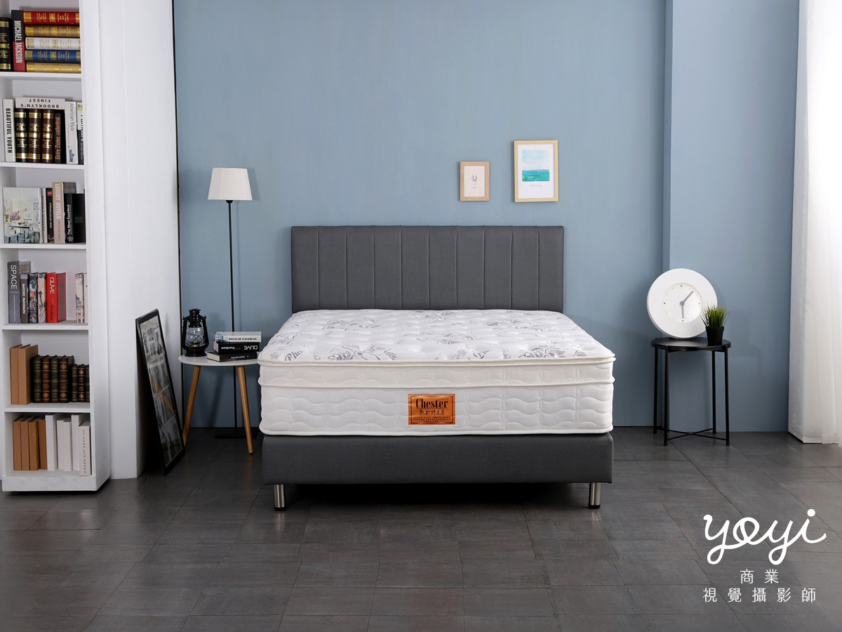 床墊商品攝影｜現代風灰色布質床架與機能床墊居家情境攝影 1