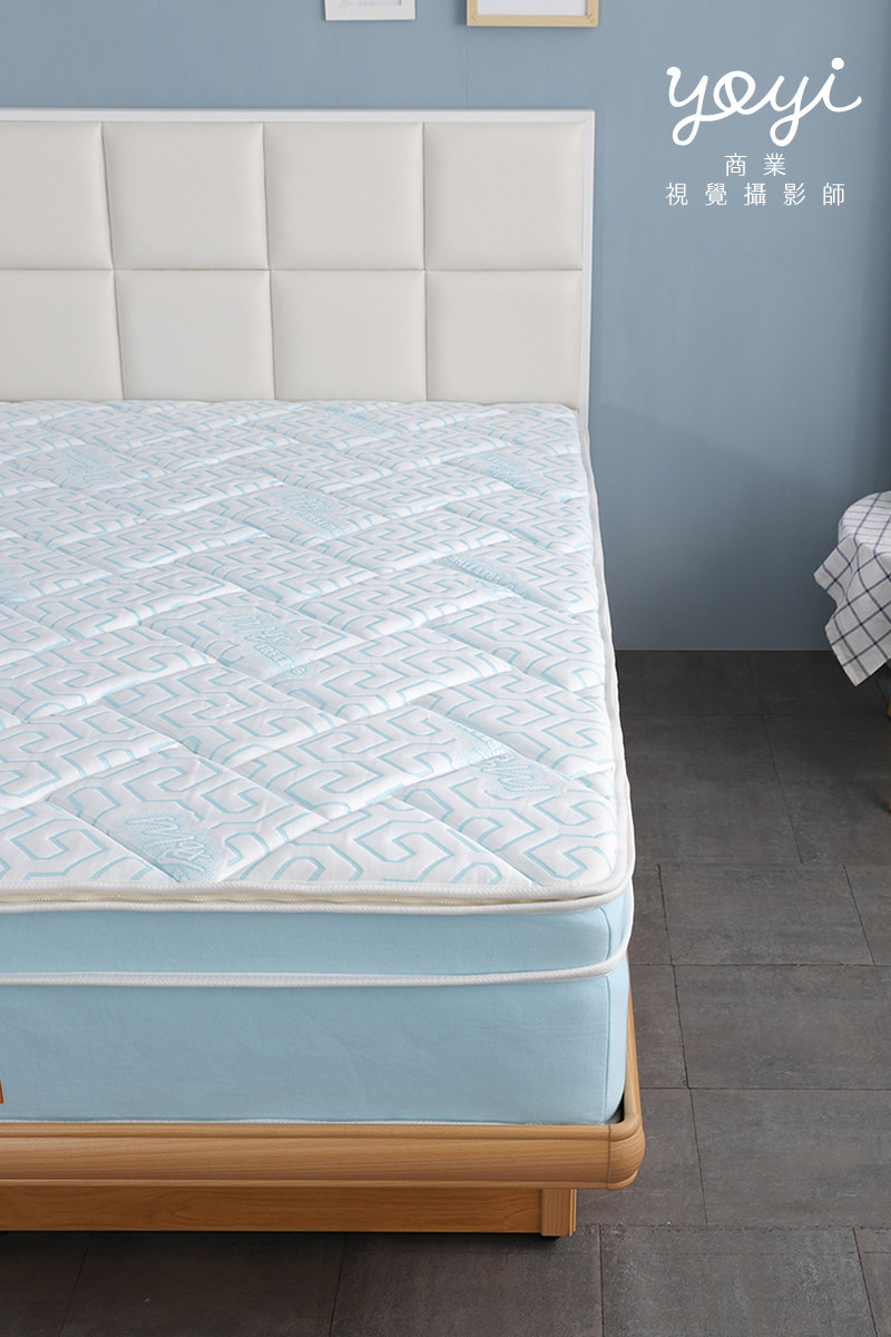床墊商品攝影｜現代風灰色布質床架與機能床墊居家情境攝影 15