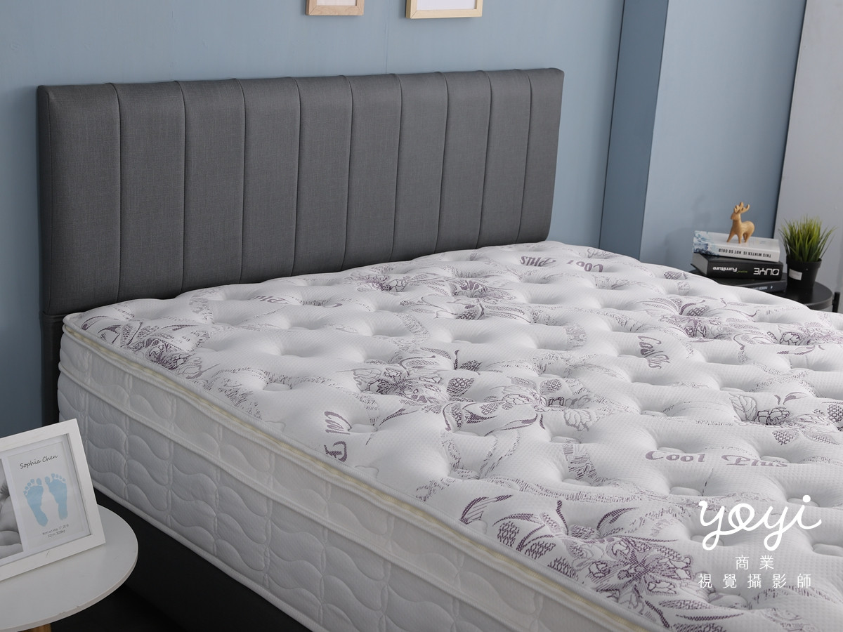床墊商品攝影｜現代風灰色布質床架與機能床墊居家情境攝影 21