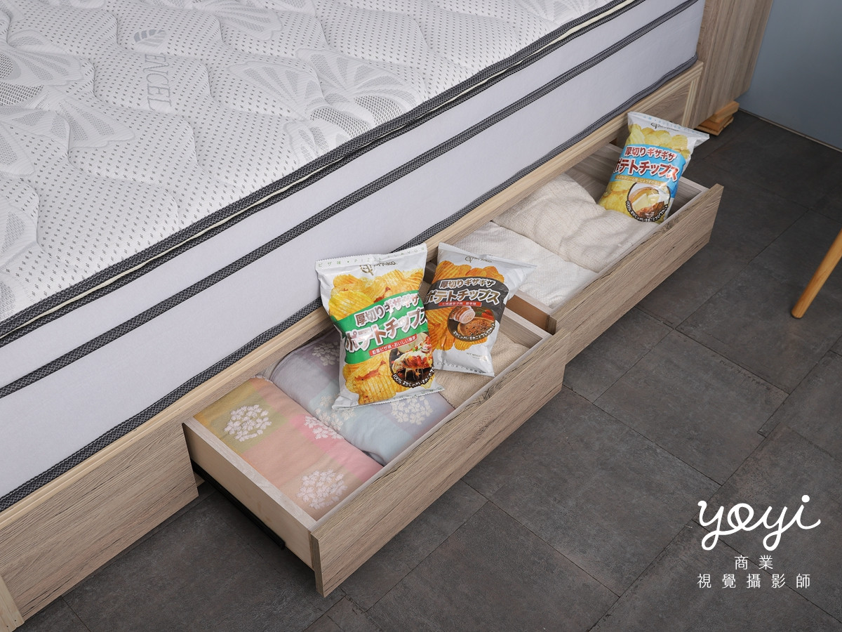 床墊商品攝影｜現代風灰色布質床架與機能床墊居家情境攝影 45