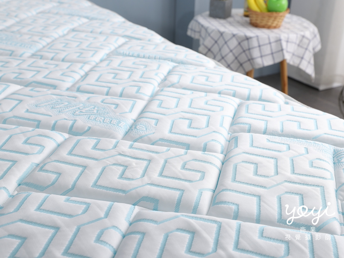 床墊商品攝影｜現代風灰色布質床架與機能床墊居家情境攝影 95