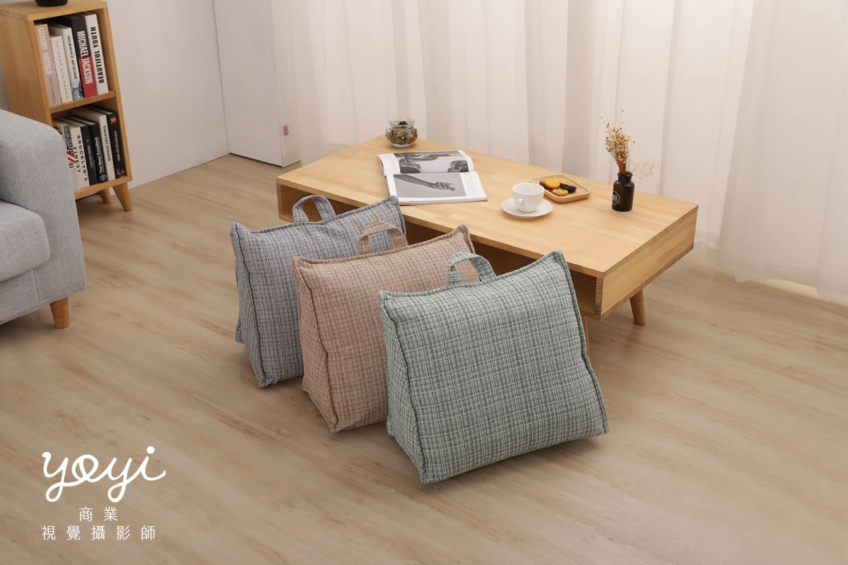 靠枕商品攝影｜舒適機能靠枕與模特兒放鬆居家情境攝影 19