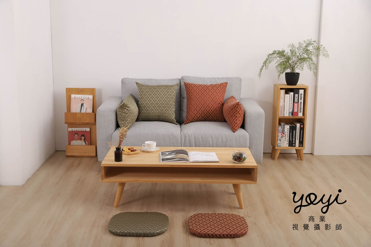 靠枕商品攝影｜舒適機能靠枕與模特兒放鬆居家情境攝影 49
