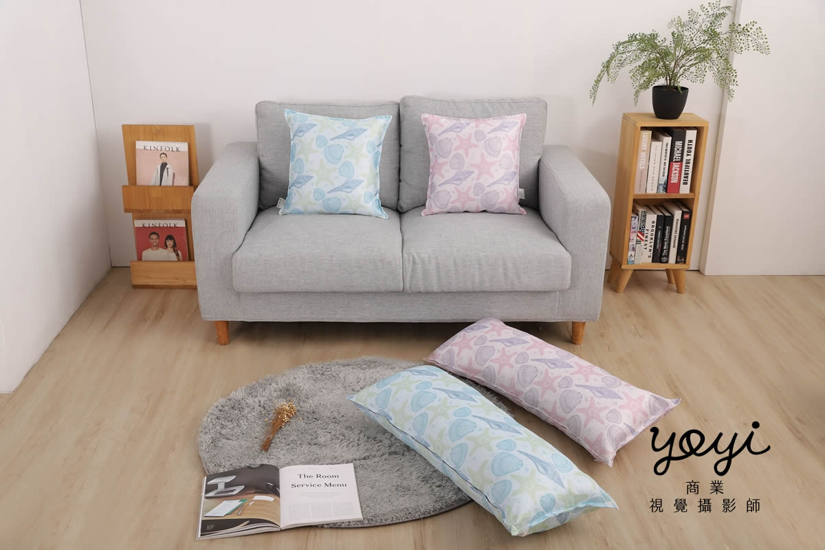 靠枕商品攝影｜舒適機能靠枕與模特兒放鬆居家情境攝影 57