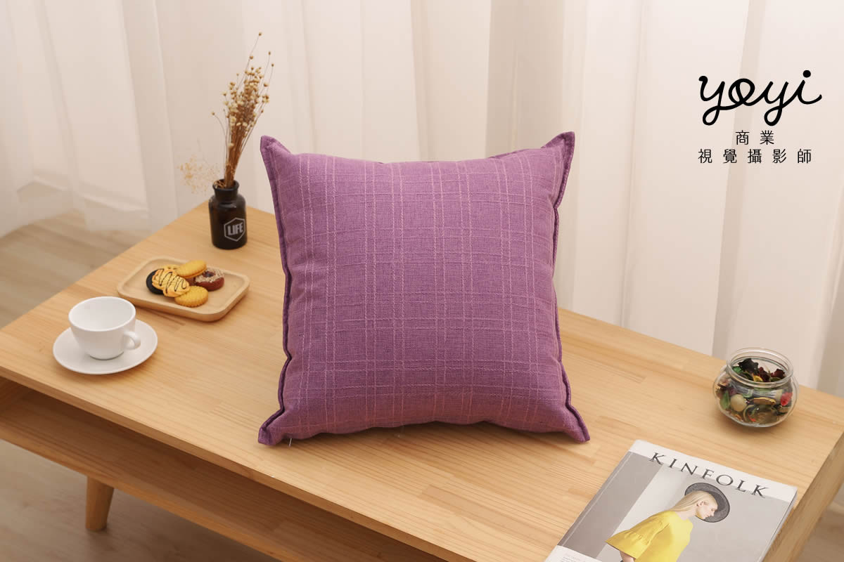 靠枕商品攝影｜舒適機能靠枕與模特兒放鬆居家情境攝影 101